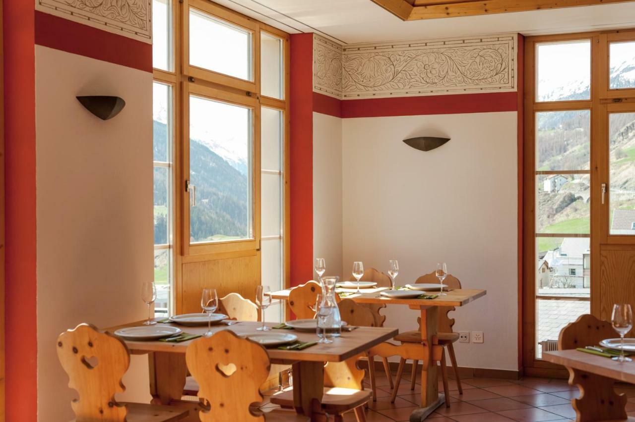 Hotel Aurora Ardez Buitenkant foto