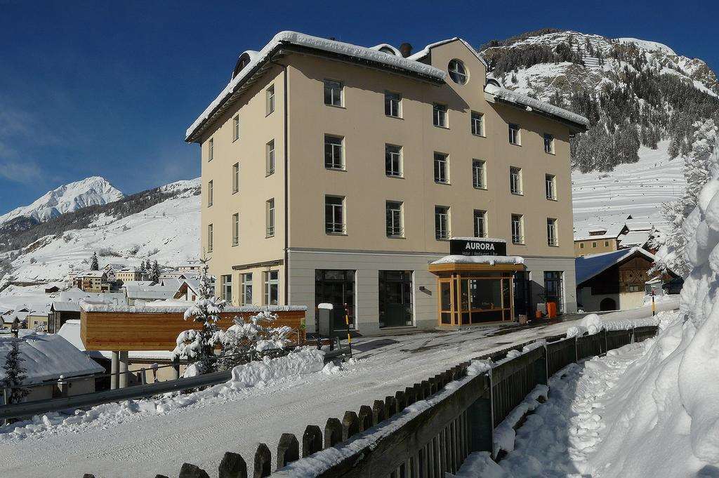 Hotel Aurora Ardez Buitenkant foto