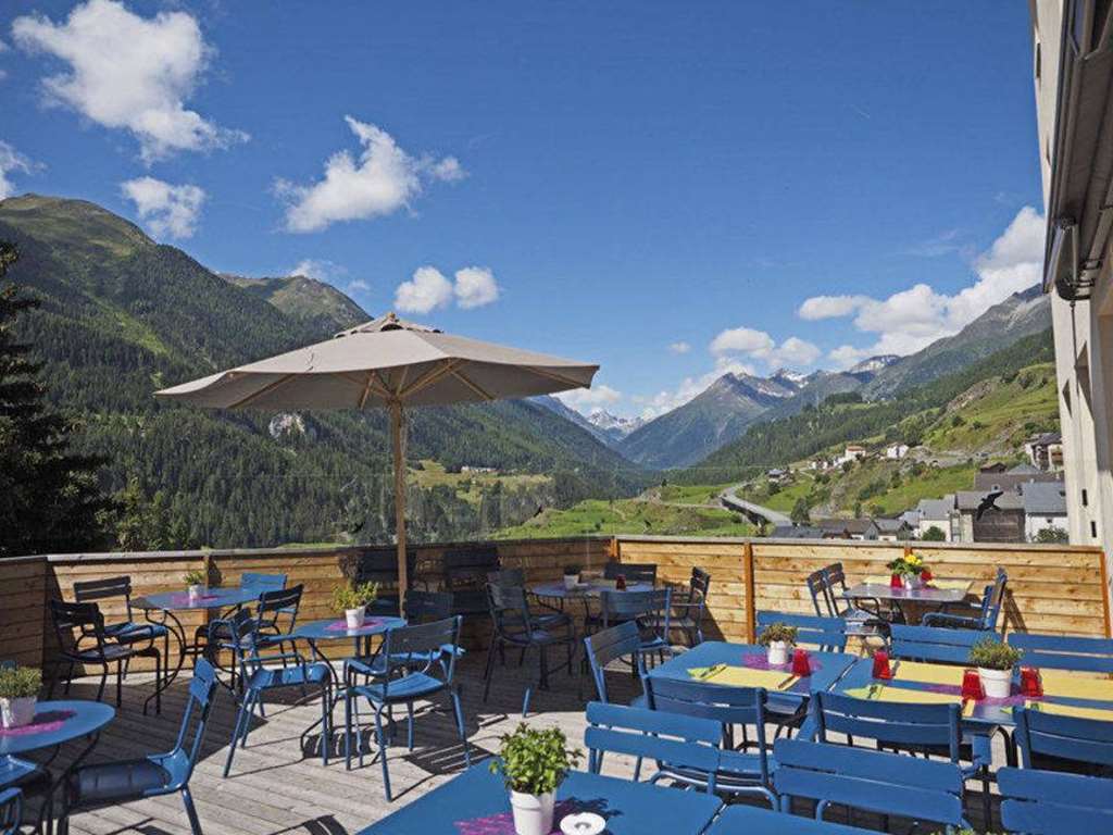 Hotel Aurora Ardez Buitenkant foto